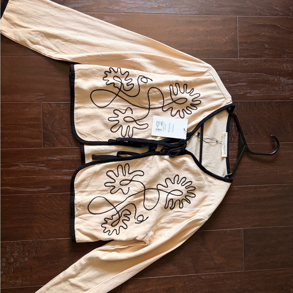 Embroidered Cropped Light Jacket - Picture 5 of 5